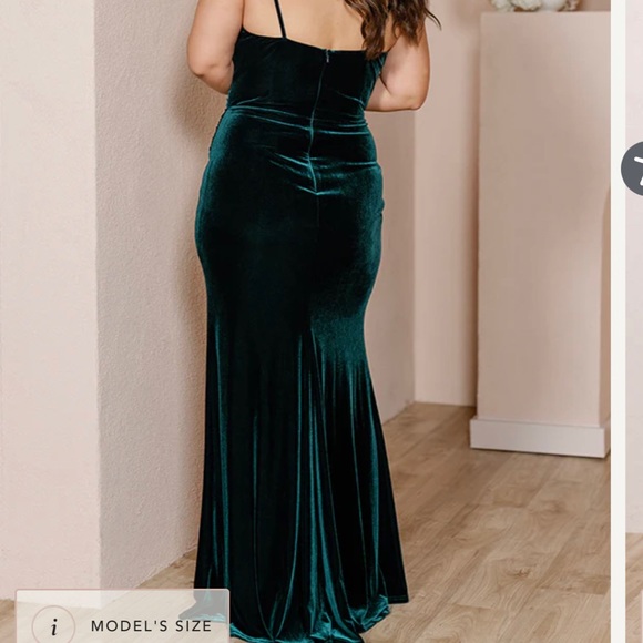 EUC Burgundy size 16 Revelry Velvet Drees - Picture 3 of 9